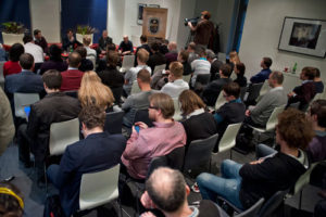 panelová diskuze - rozdíly mezi online a offline 2013 (2)